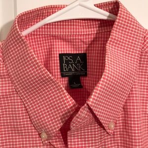 Like new , Button-Down Collar Plaid Sportshirt